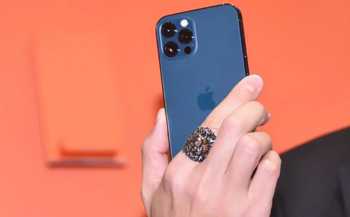南江苹果手机维修分享iPhone12系列重启方法教程 
